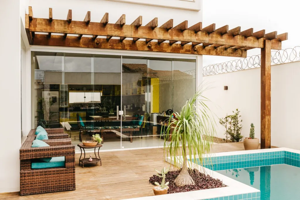 Auckland Decks That Fit Your Space